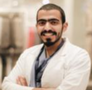 الدكتور عمر القطيم - أخصائي تقويم الأسنان في الرياض