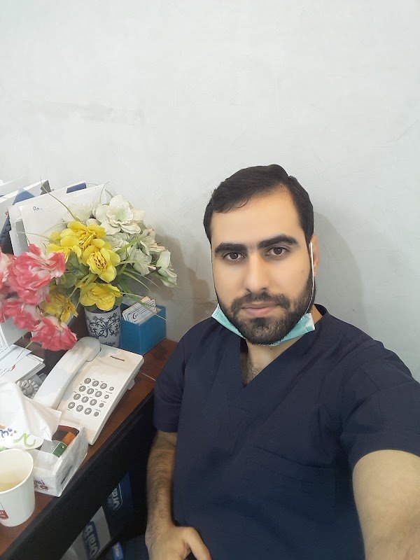 الدكتور محمد رشيد عبدالرحمن عبدالله - أخصائي تقويم أسنان وفكين بالرياض