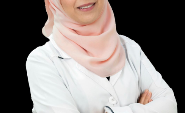 الدكتورة صفا الهنداوي - أخصائية تقويم الأسنان والفكين في الرياض