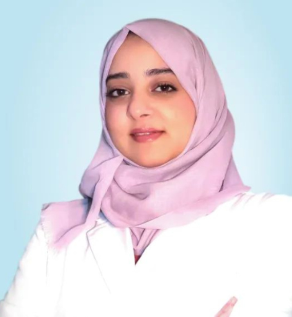 دكتورة علياء مصطفى المصري - استشارية تقويم أسنان للأطفال في الرياض