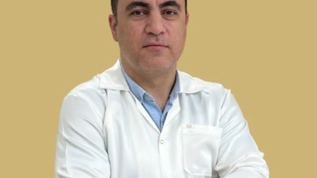 د. أنس قبيطري – أخصائي تقويم الأسنان في الطائف