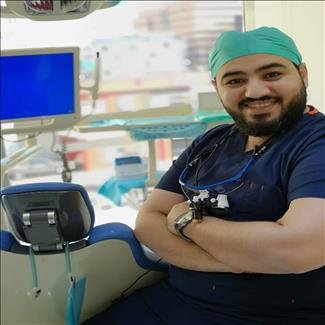الدكتور عصام المرواني – خبرة ألمانية في زراعة وتجميل الأسنان في جدة