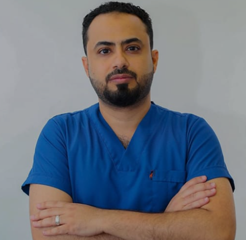 د. محمد عبدالسلام – تقويم الأسنان في عيادات المسواك فرع العزيزية بالرياض
