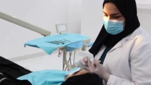 الدكتورة فاتن العجوز افضل دكتورة اسنان أطفال في الطائف