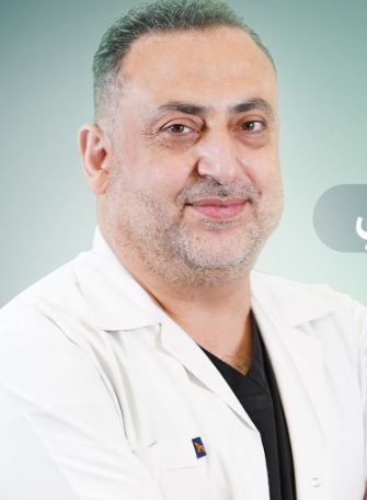الدكتور عبدالكريم خليل الباشا طبيب تقويم الأسنان في ابتسامة النجوم