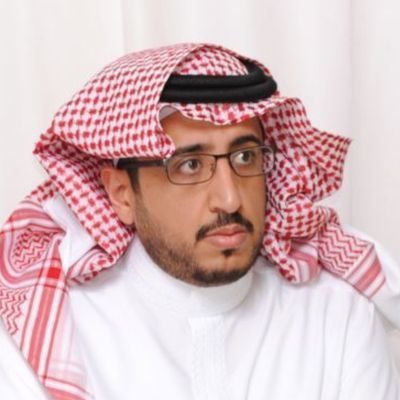 الدكتور عبدالله الحماد طبيب الأسنان العام في مجمع الحقيل بالدمام
