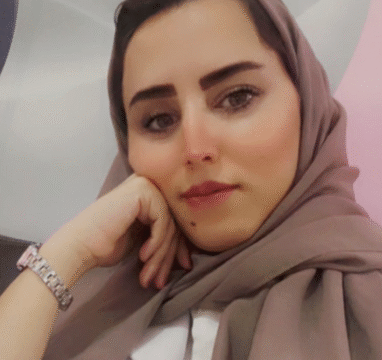 الدكتورة ياسمين شاهين أخصائية تركيب الأسنان في جدة