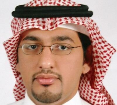 الدكتور أحمد المهدي طبيب أسنان الأطفال الذي يثق به الأهالي في الرياض