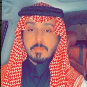 الدكتور عبدالله البرخيل طبيب أسنان أطفال في عيادات سجال