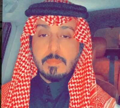 الدكتور عبدالله البرخيل طبيب أسنان أطفال في عيادات سجال