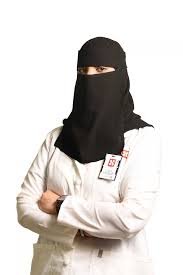 الدكتورة خلود الدرويش طبيبة أسنان في الحبيب العليا